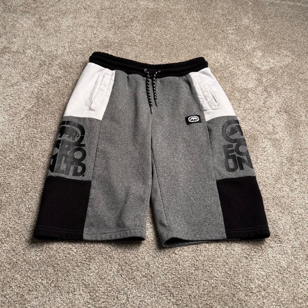 GREY ECKO UNLTD COLOUR BLOCK SHORTS